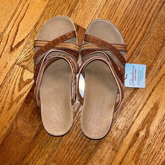 Skechers Brown Tan Wedges - Picture 1 of 8